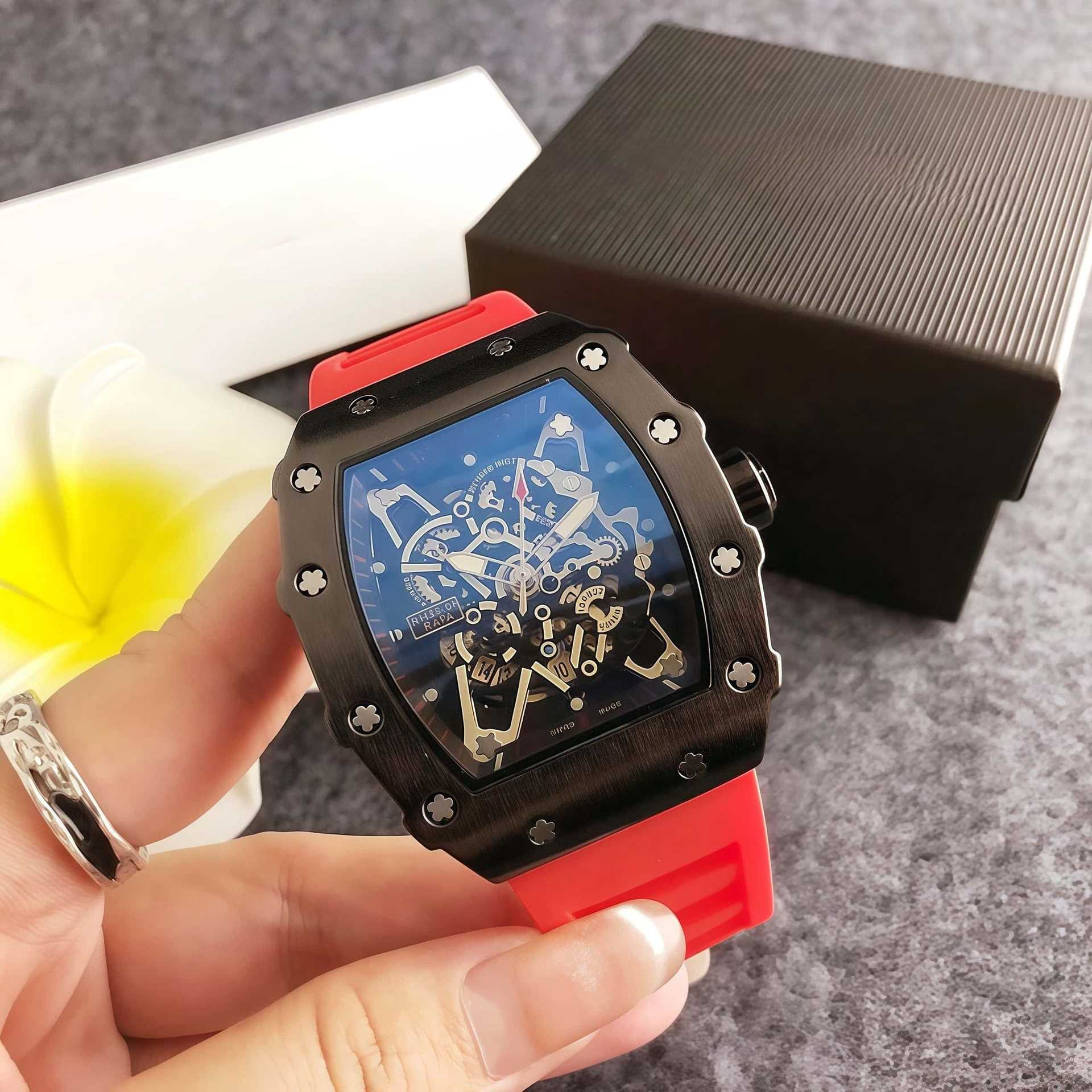 Double Curved Barrel Watch Cut Out Mechanical Watch Silicone Quartz Watch Men's European and American Fashion Accessories Better Watch