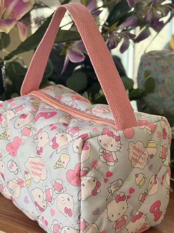 新しい漫画かわいいハローキティ猫大容量化粧品バッグハンドバッグ便利で多用途な収納袋|undefined