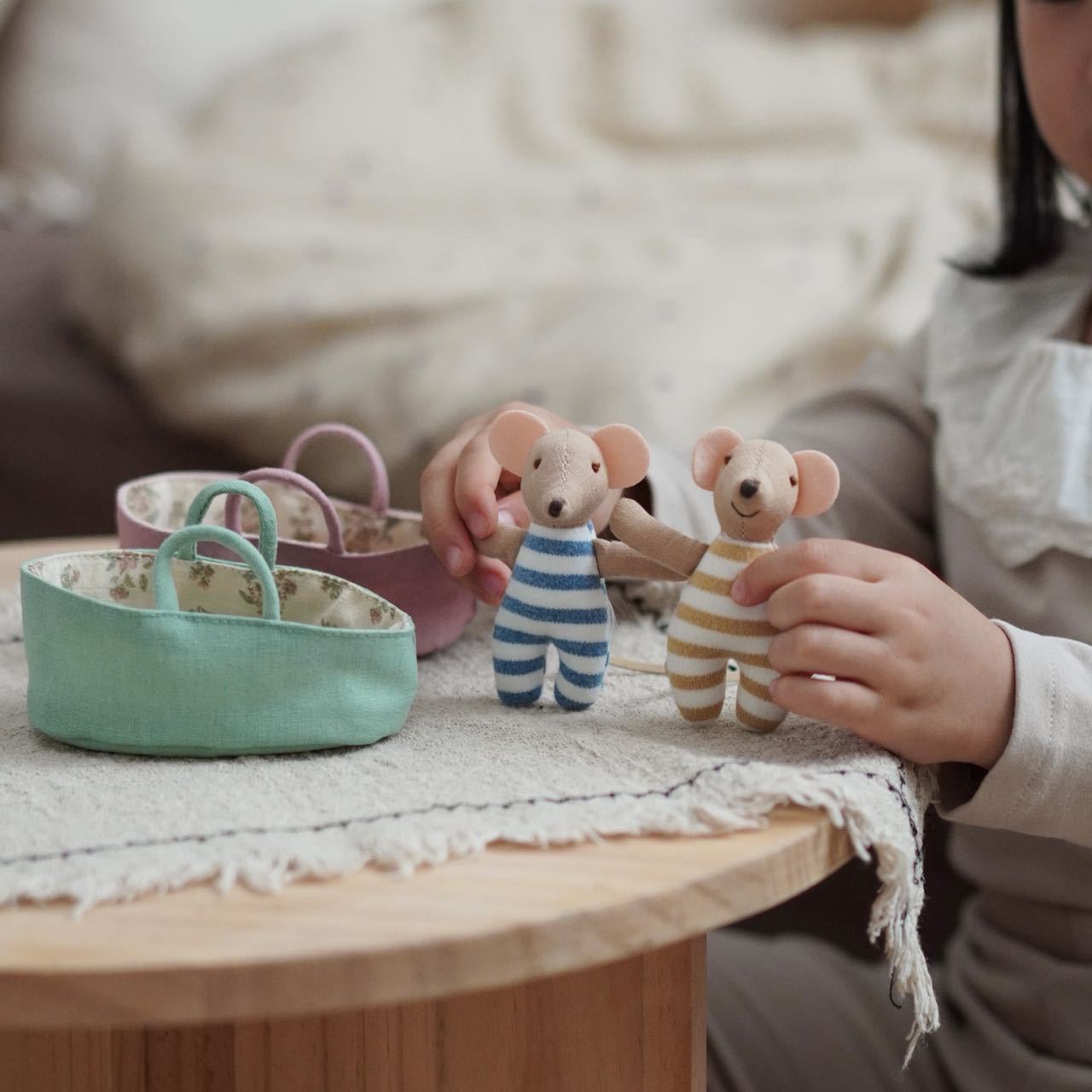Ins Scandinavian Style Mini Doll Sleeping Basket Baby House Decoration Fabric Mini Sleeping Basket Play House Doll Accessories