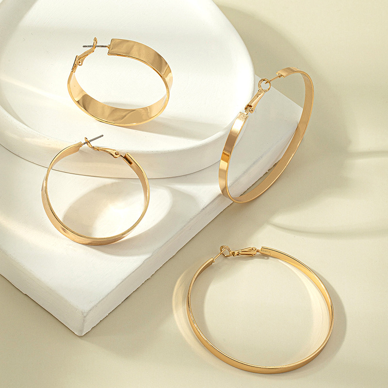 Exaggerated Geometric Circle Solid Color Alloy Hoop Earrings Wholesale display picture 3