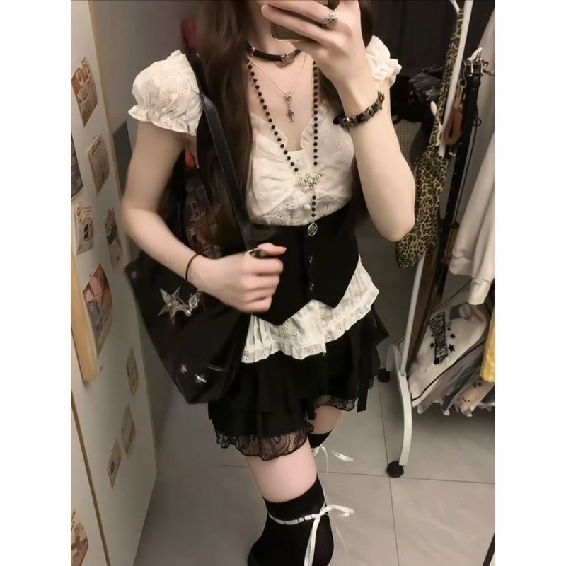 学院甜美少女套装暗黑马甲蕾丝泡泡袖衬衫显瘦层次蛋糕短裙三件套|undefined