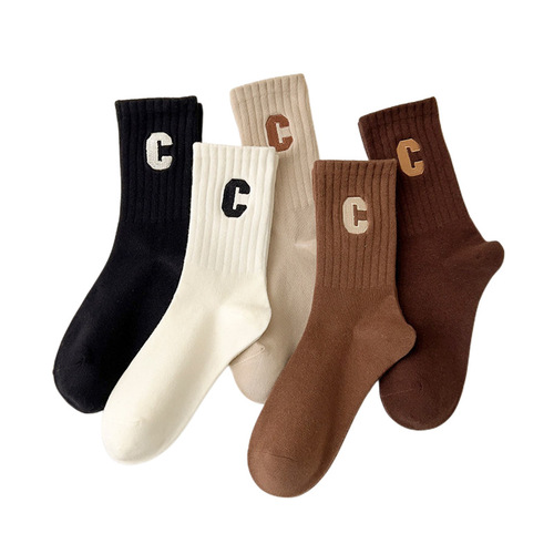 Autumn and winter white mid-calf socks wholesale personalized letter high stockings women's socks simple C letter women's mid-calf socks
