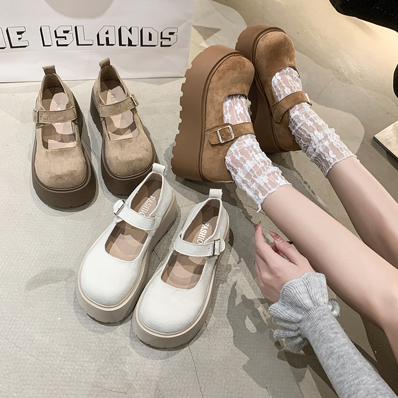 Universal white Mary Jane shoes platform