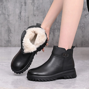 2025 New Wool Snow Boots for Women, Fleece-Lined, Thickeneded, Non-Slip, First-Layer Cowhide Warm Shoes, Women's Fleece-Lined Mom Shoes
