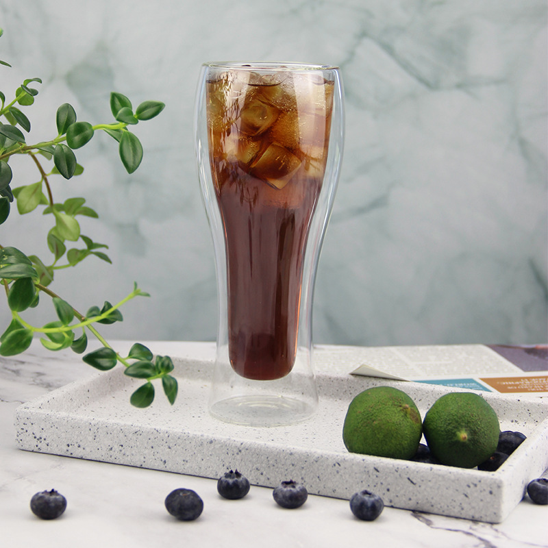 Fábrica al por mayor de vidrio de borosilicato de doble capa de vidrio espesado transparente cintura-apretado taza de cola taza de cerveza taza creativa