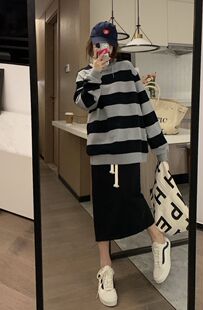 Round neck pullover retro striped sweater for women 2023 new autumn thin ins loose Korean style long sleeve fashion