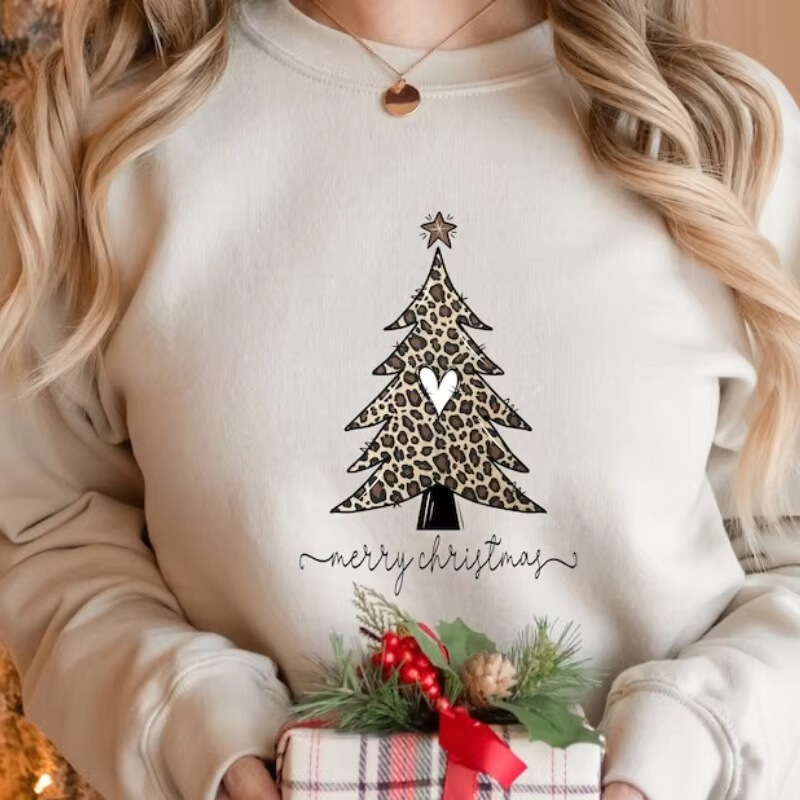 Christmas tree leopard print sweatshirt, casual, fashionable, comfortable, street style, long-sleeved design, perfect for autumn and winter, hooded Christmas tree leopard print sweatshirt, casual, fashionable, comfortable, street style, long-sleeved design, perfect for autumn and winter, hooded