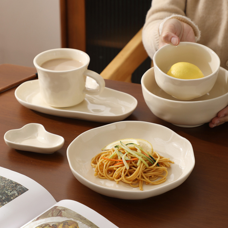 Underglaze Color Milk Fufu Ceramic Bowl and Plate Set, Microwaveable Dish Set, 2025 Household High-Value Bowls, Chopsticks, Plates, and Cups