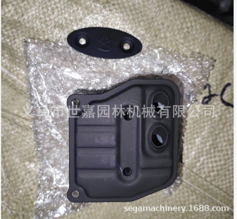 5800汽油锯消音器5200伐木锯排气管5900油锯消声器排气筒烟囱螺丝