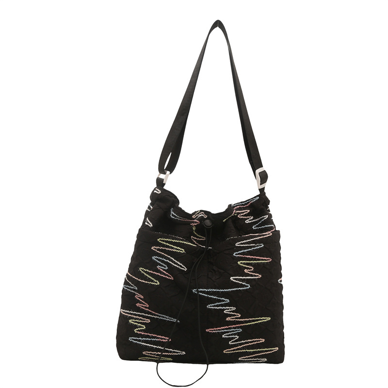 Bolsas de primavera y verano de mujeres de gran capacidad 2025 nuevo pequeño paquete de hombro, bolsas de viaje, bolsas de ocio plegadas