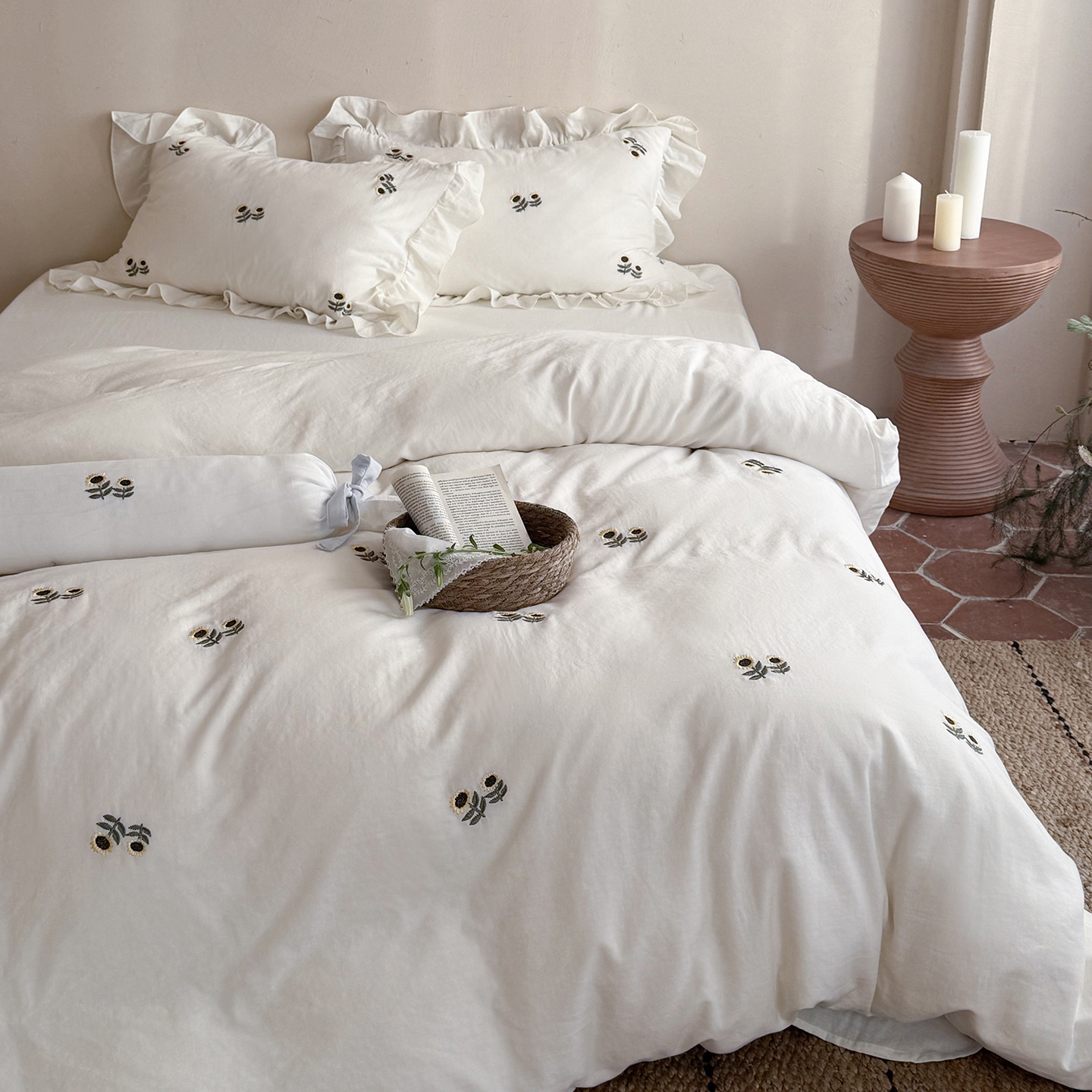 Princesa coreana de algodón 1.2m cama de tres piezas de doble capa de sábanas bordadas blancas de cama de cuatro piezas