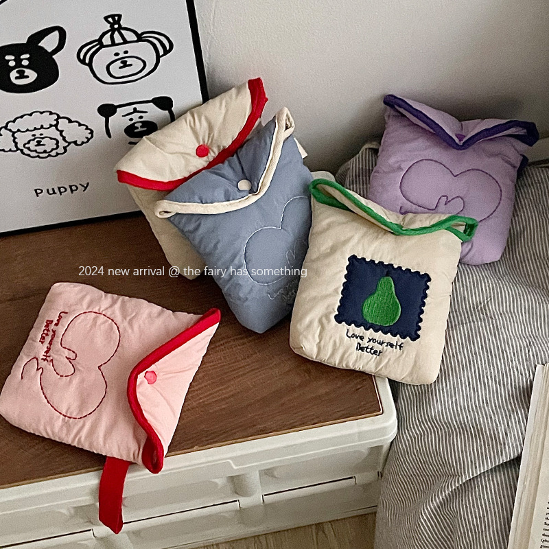 Cute Aunt Towel Storage Bag Large Capacity Portable Student Special Sundries Bag Sanitary Towel Fabric Small Bag Cute Aunt Towel Storage Bag Large Capacity Portable Student Special Sundries Bag Sanitary Towel Fabric Small Bag