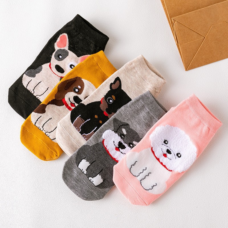 Calcetines de comercio exterior nuevos calcetines de dibujos animados lindos calcetines de mujer casuales coreanos calcetines cortos superficiales ventas directas