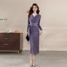 高级法式名媛时尚气质V领收腰蝴蝶结蕾丝连衣裙秋冬内搭打底长裙
