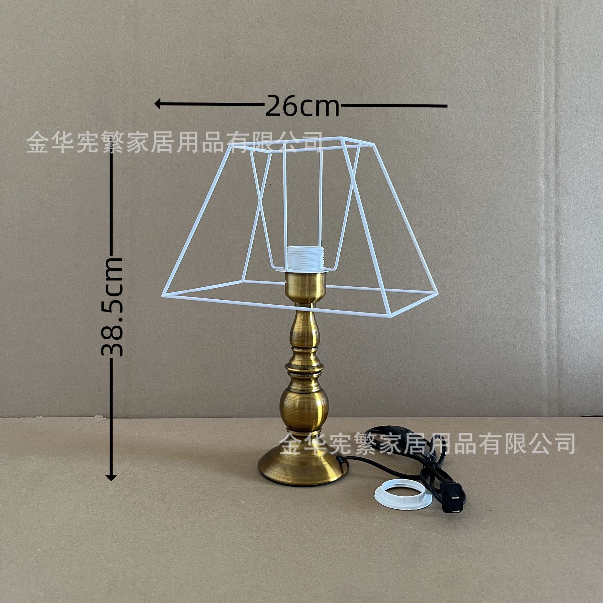 Estilo europeo de lujo ligero retro dorado antiguo calabaza de cobre base de metal marco de hierro combinación E27 con lámpara de mesa retro casera DIY