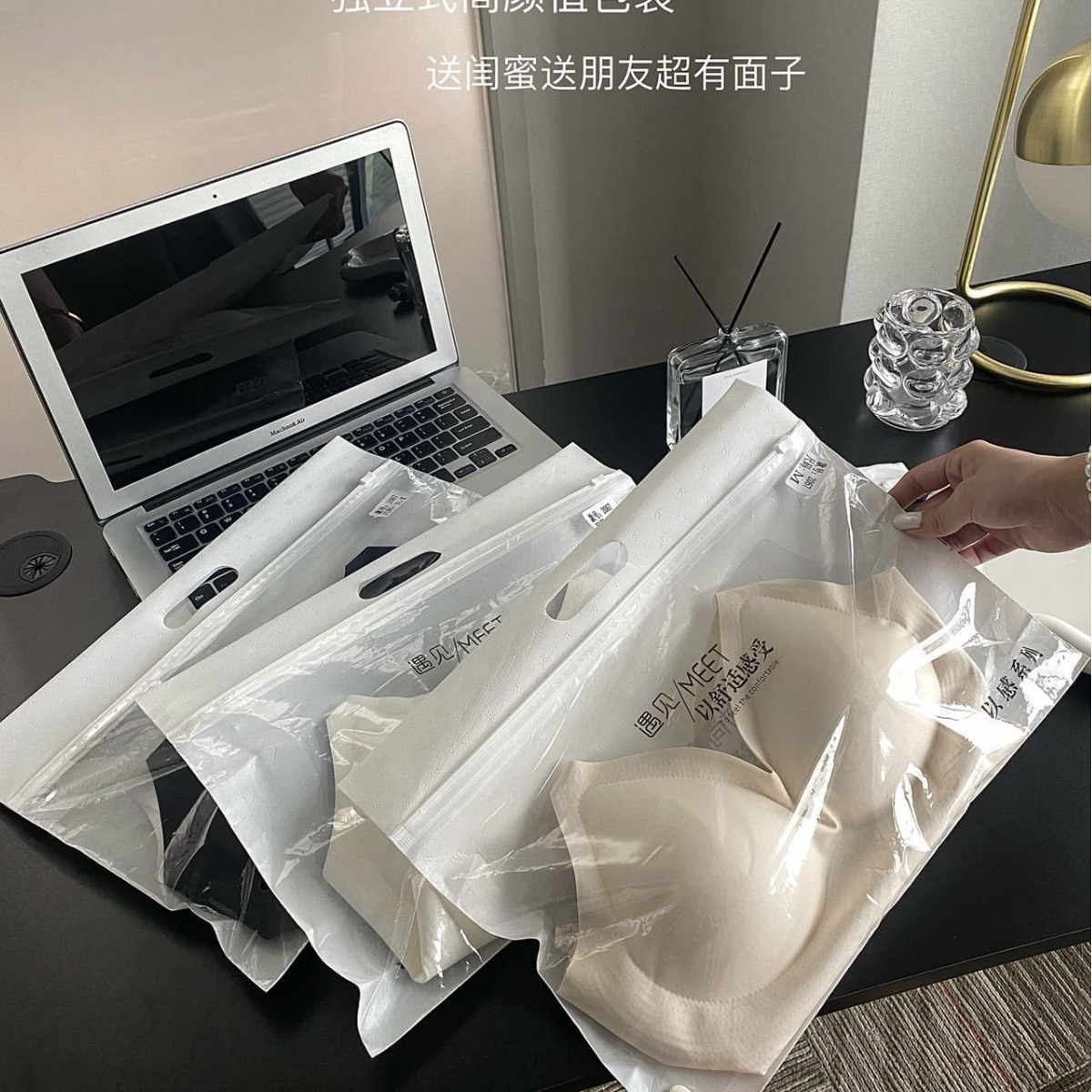 Francés látex triángulo taza belleza espalda ropa interior tres tipos de desgaste sexy elegante pequeño fresco Delgado hombro sujetador femenino verano