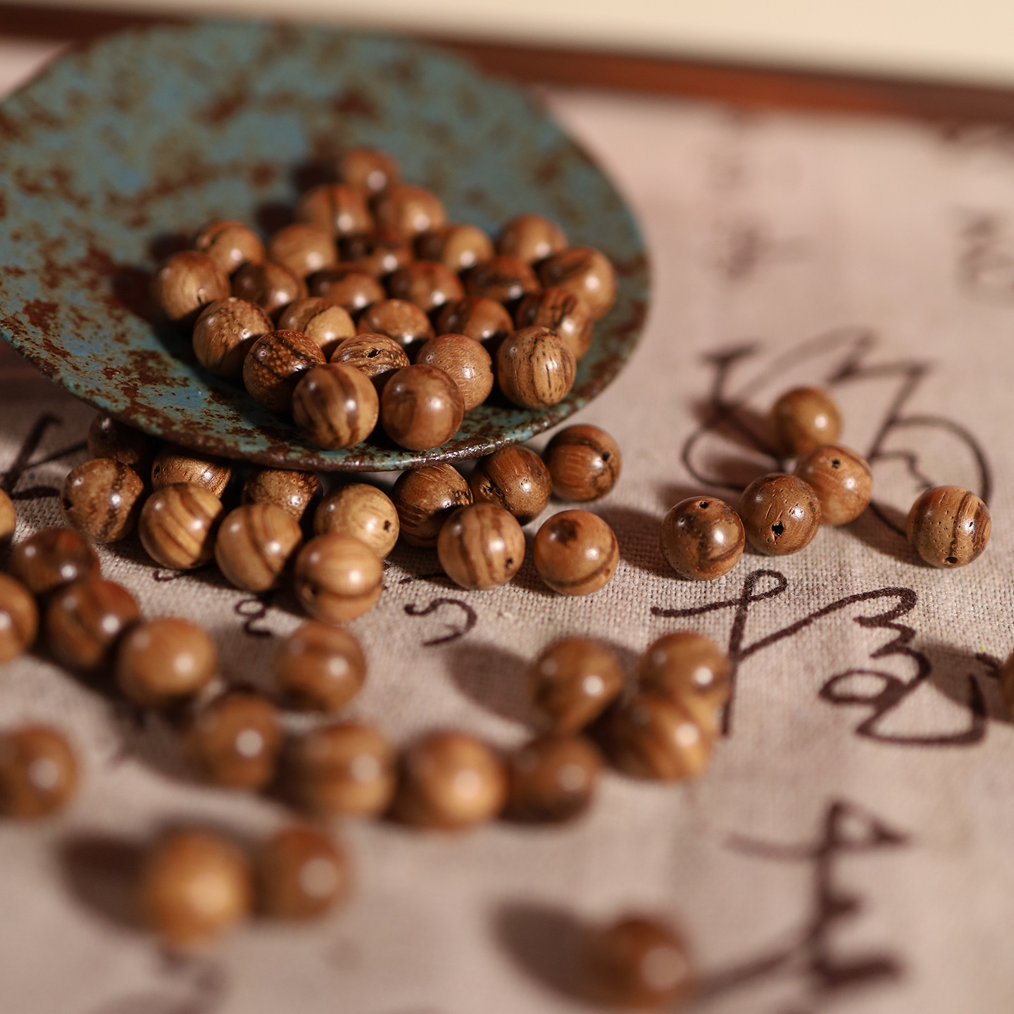 6-10mm天然越南沉散圆珠子diy檀木手串手链服饰门帘饰品配件佛珠