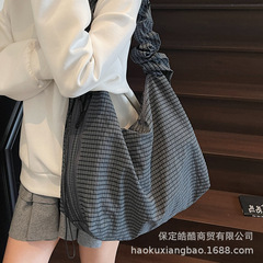 帆布包包女大容量2025新款夏季百搭单肩斜挎包布袋褶皱上课托特包