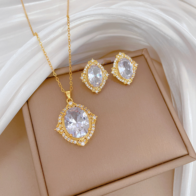 【 Titanium Steel 】 Necklace and earring set, light luxury heavy Industry, Oval Full diamond, personalized and elegant banquet earrings and necklaces pic 6