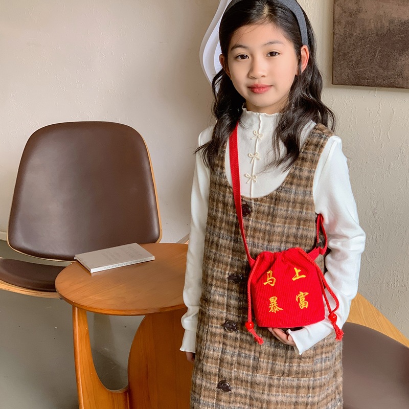 2026 bolsas rojas de Año Nuevo bolsas de niños bolsas de cambio de Año Nuevo para niños y niñas bolsas de accesorios de cuerda de extracción de bebé