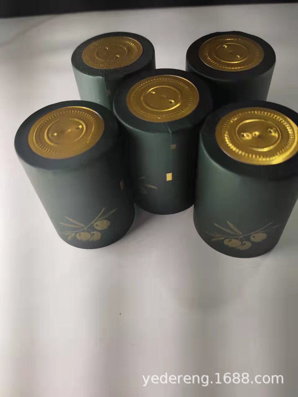收缩膜胶帽 。 酒瓶套 热缩帽 红酒胶帽磨砂胶帽茅台酒胶帽