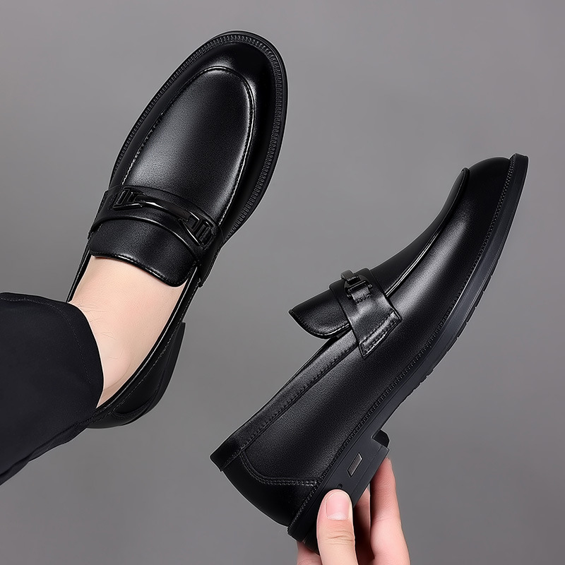 Nuevos zapatos de cuero casuales de negocios para hombres de piel de vaca de capa superior de cuero genuino Zapatos de hombre versátiles británicos Zapatos de hombre de mediana edad