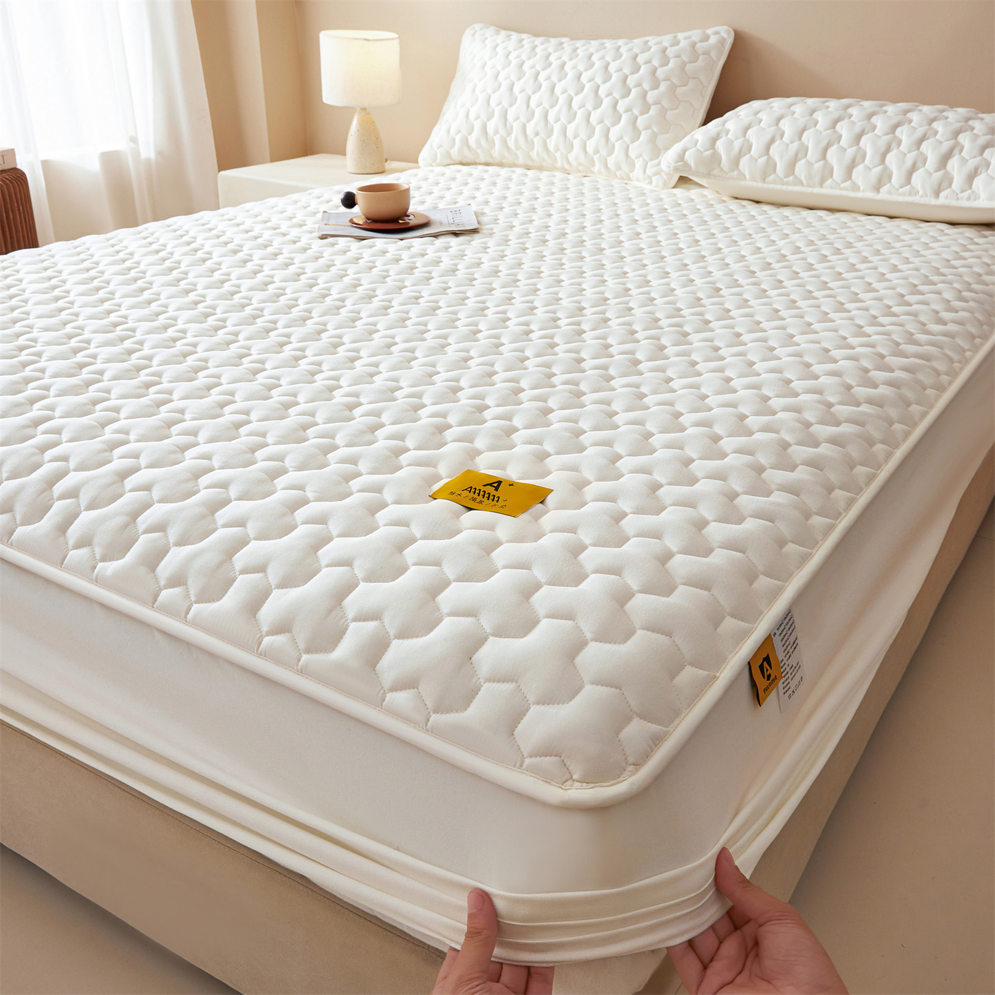 Class a Waterproof Urine-Proof Bed Sheet Single Piece Thickeneded Quilted Bed Cover Simmons Mattress Protector Dust-Proof Bed Sheets Bed Cover