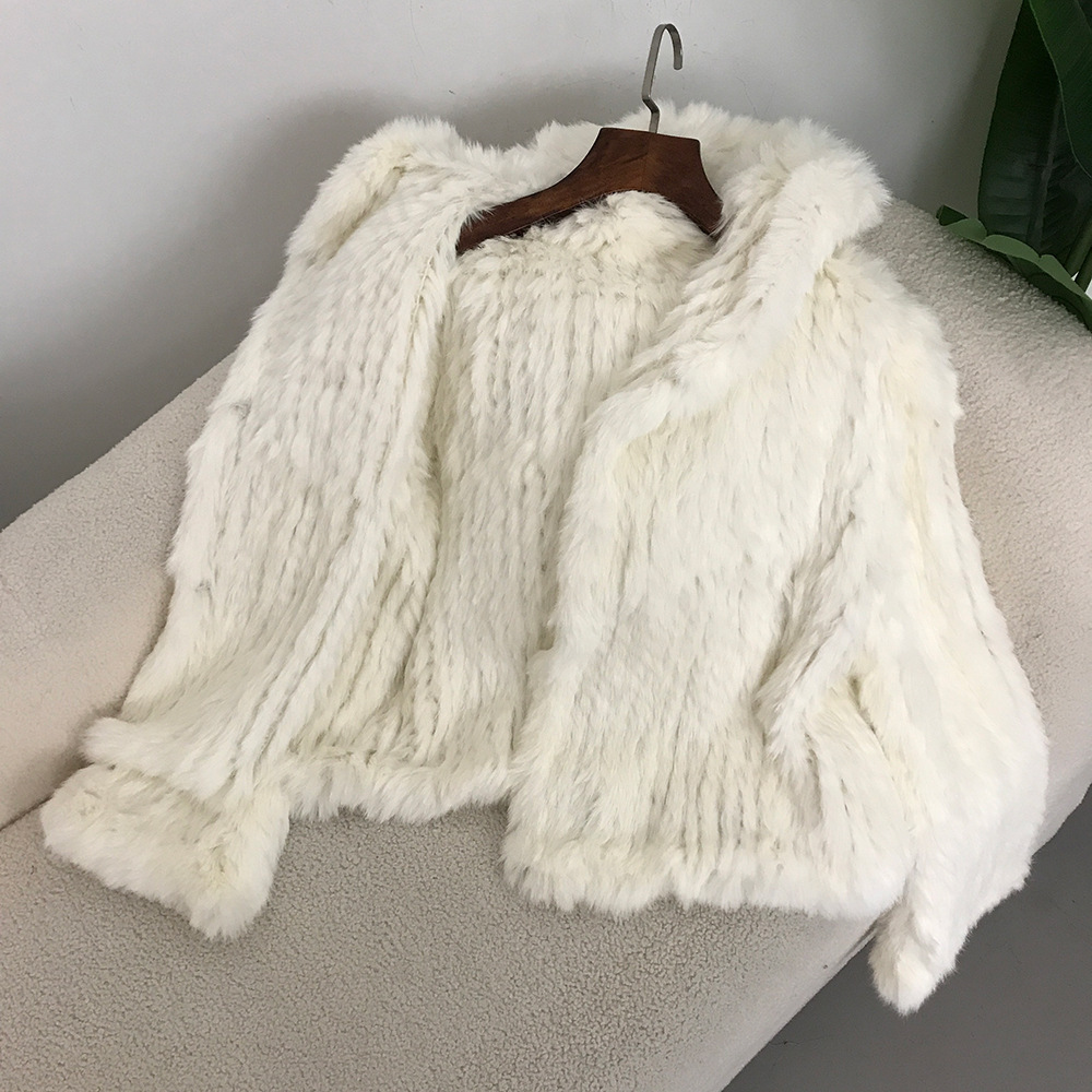 Abbigliamento da donna Nuovo autunno e inverno Criptato ispessito fatto a mano a doppia faccia tessuto con cappuccio corto in pelliccia di coniglio per le donne stile giovane_voghion.com