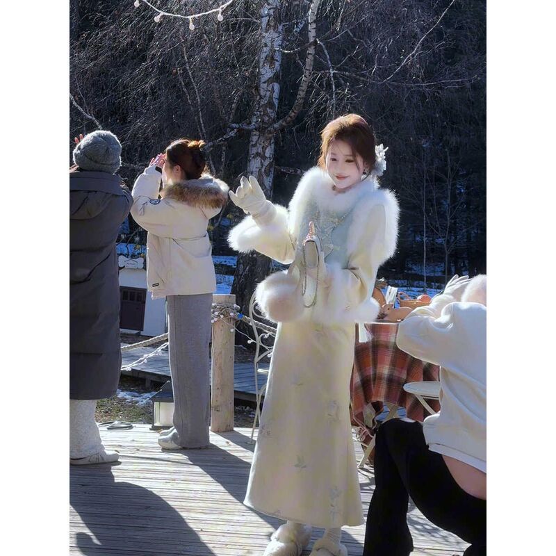 Winter Velvet Thickeneded Cheongsam Top and Skirt Suit for Women Chinese New Year New Chinese Style Dress Two-Piece Set