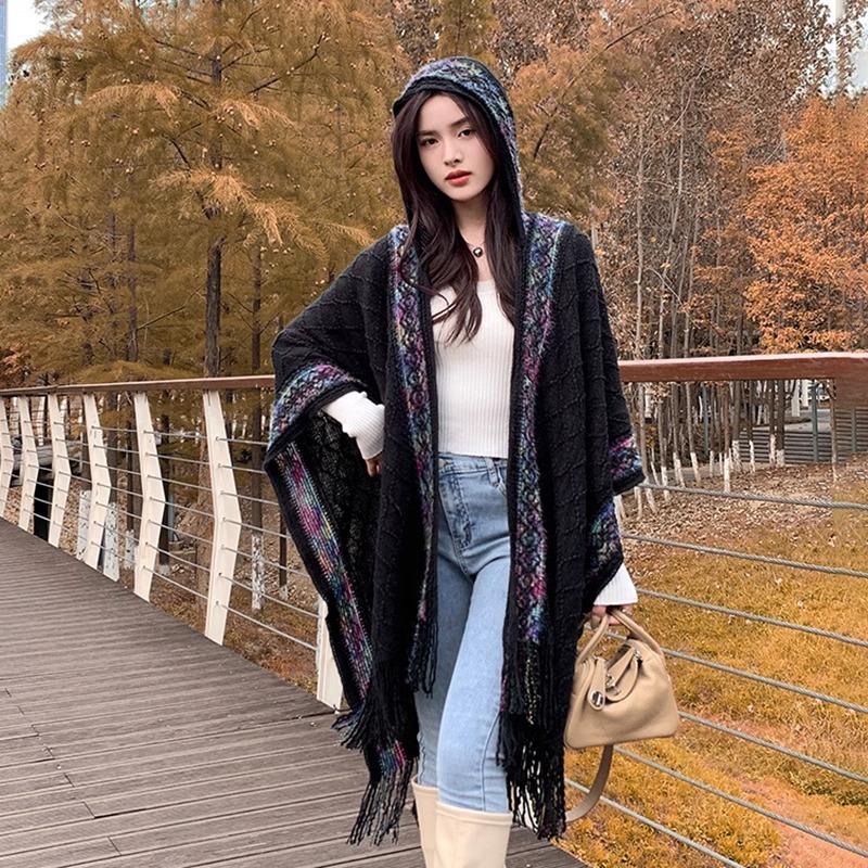 Chal de protección solar de verano para mujer 2025 nuevo estilo hebilla largo estilo étnico fotografía de viaje estilo fino playa bufanda de seda capa