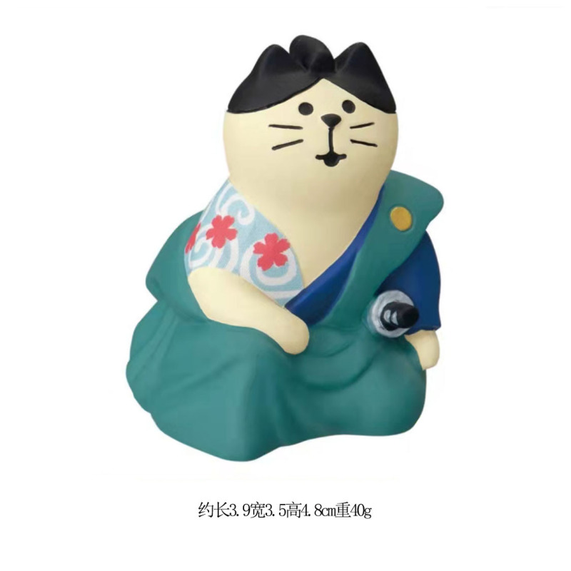 日本式の猫のイチゴのケーキのザカは食事をして桜のinsを遊びます。|undefined