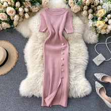 2020年流行女装新款韩版简约纯色排扣修身短袖针织开叉包臀连衣裙