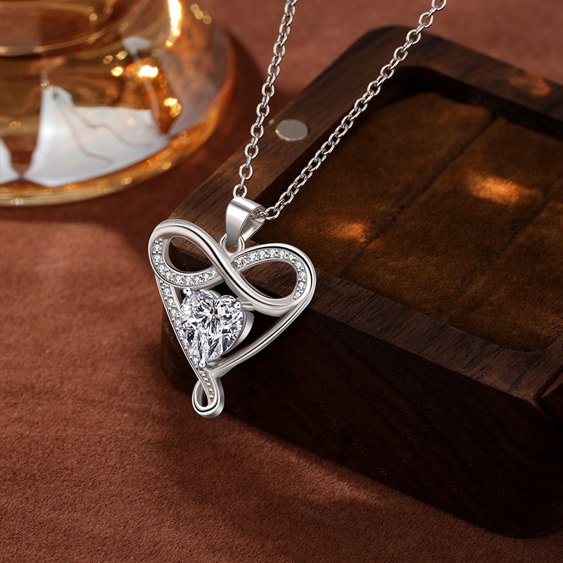 Transfronterizo Amazon S925 plata de ley de 8 caracteres collar de amor infinito en forma de corazón mujer todo fósforo colgante de alta gama para novia