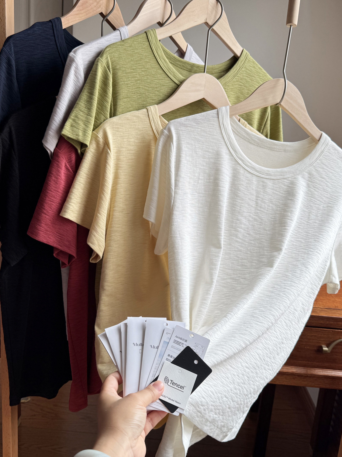 High-Quality Goods: Mulberry Silk Bamboo Cotton T-Shirt, Breathable and Stretchy, Round Neck, Short-Sleeved, Women's Summer Top with a Textured, Skin-Friendly Feel