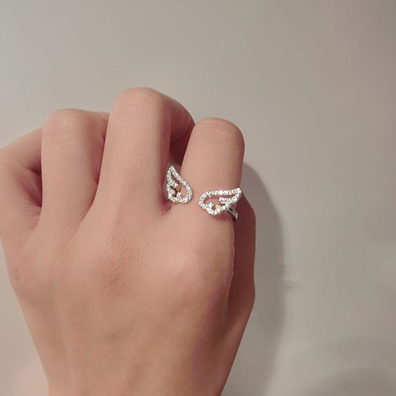 Simple Style Waves Copper Plating Inlay Artificial Crystal Rings 1 Piece