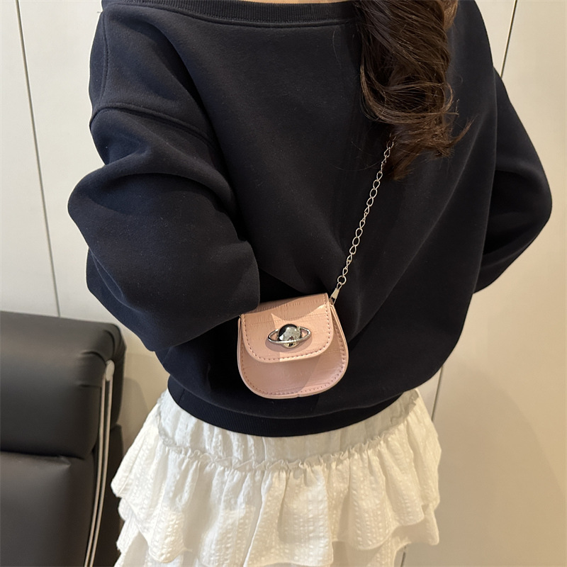 2025 yaz yeni retro günlük mini çapraz askılı küçük kare çanta sade günlük çanta moda trend omuz çantası