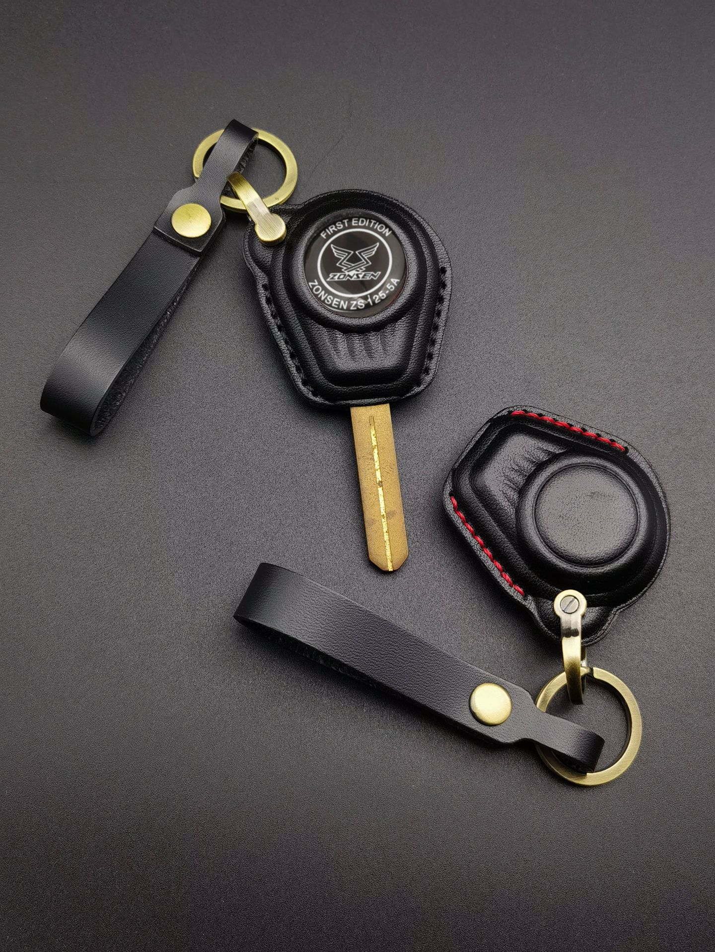 Suitable for Zongshen Yomi Little Bear Dundun Motorcycle Key Cover Bubble Zs125-5A Cowhide Key Bag Buckle