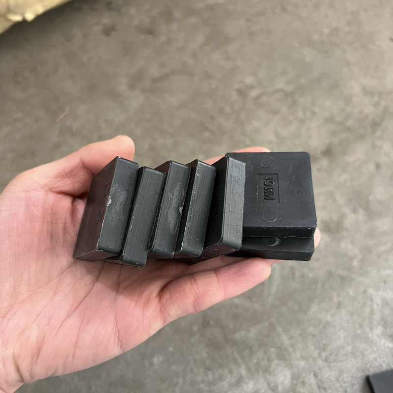 建筑方形实心垫块PC构件楼梯调节垫块装配式标高塑料实心垫块垫片