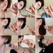 ��ʽ���Ż������Ů����С����Ƹ߼��ж�������ʱ��ͨ�ڰٴ����