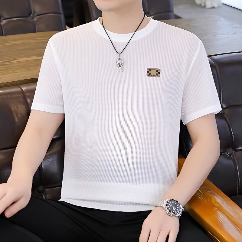 T-shirt de manga corta marca de moda masculina de verano suelta manga de cinco puntos 2026 nueva tendencia en línea in simple impresión superior