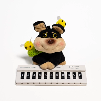 Parking Number Plate - High-End | Nömrəli dayanma kartı - bee-with-a-green-hat-bee-dog-piano-parking-sign