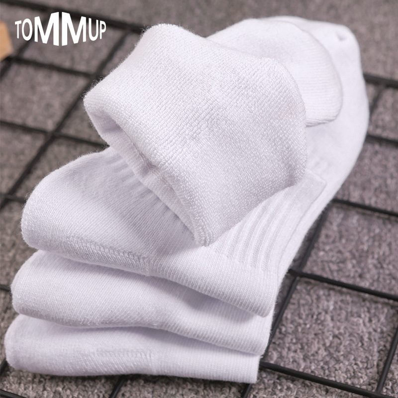 Sports Socks Image 9