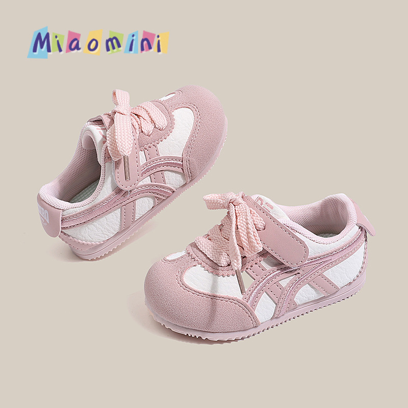 2026 primavera y otoño nuevos zapatos para niños Gump zapatos deportivos coreanos para niños zapatos de entrenamiento de skate para bebés zapatos para niños pequeños