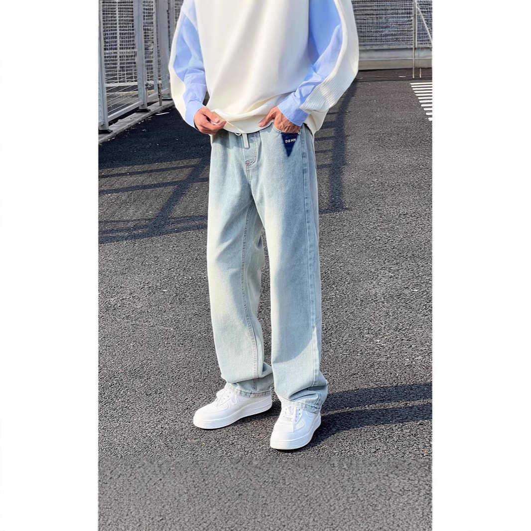 DSHH on erittäin hyvä pukeutumaan syksyn uusiin farkkuihin, miesten pestyihin trendikkäisiin merkkisiin väljiin, suoriin amerikkalaisiin high street -housuihin._voghion.com