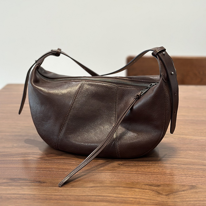 2025 New Women's Leather Bag First Layer Cowhide Crossbody Bag Casual Half Moon High-End Saddle Shoulder Bag - Thumbnail 3