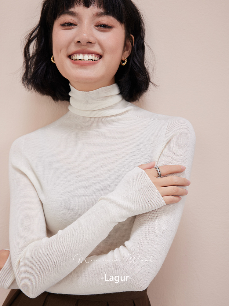 トップスは新年の赤色、シームレスな一体型揚子紡績100％ウールニット、女性用スリムフィットハイネックセーター