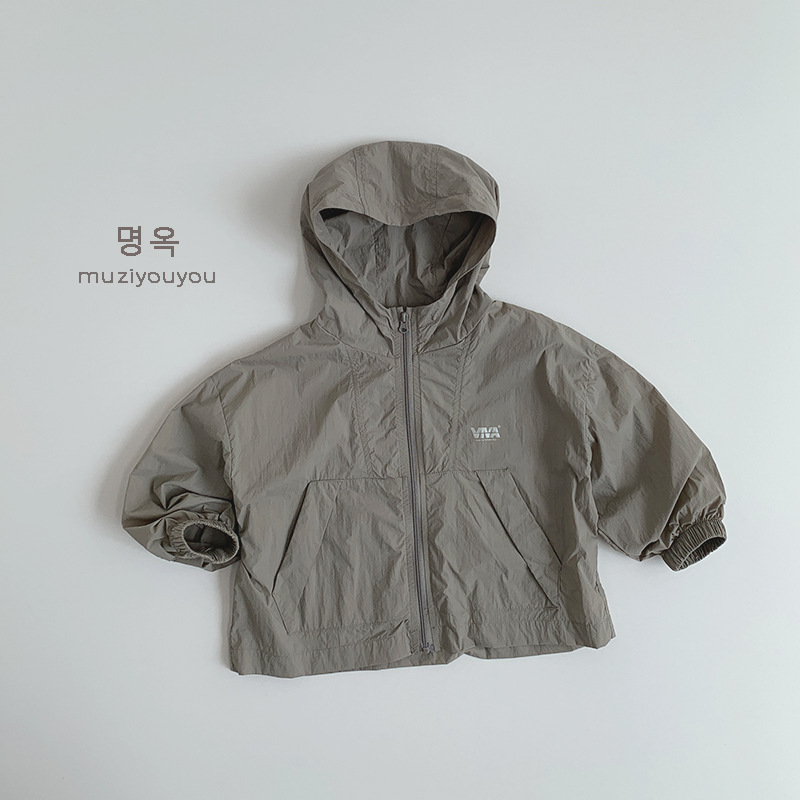 Ropa para niños Ropa de protección solar para niños y niñas 2025 verano rebeca delgada coreana para niños Camisa de aire acondicionado transpirable para bebés Ropa de piel