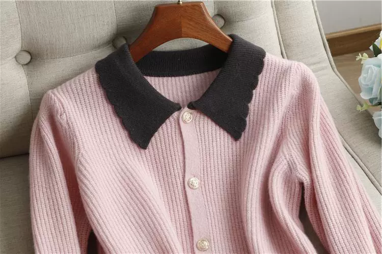Cute elegant woolen cardigan, winter sweater