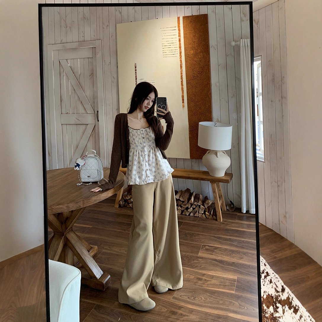 甜美风碎花吊带背心女长袖咖色针织开衫外套秋季卡其色长裤三件套