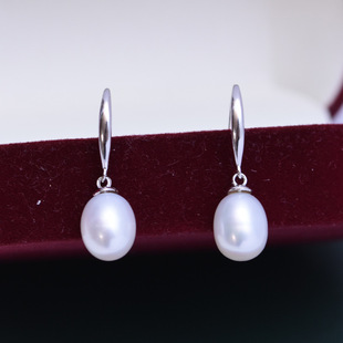 Freshwater strong light dripping rice-shaped pearl 7.5-8.5mm ear hook earrings 14K gold injection simple fashion live cross-border